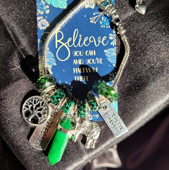 2 for 40 silver Rope Bullet Pendant Green charm bracelet - Picture 1 of 3